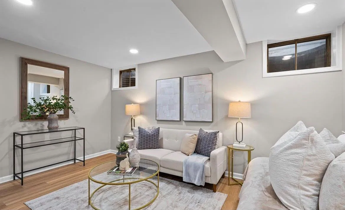 3 bed, 2.0 bath, 1410 sqft, $2,900 — Photo 4