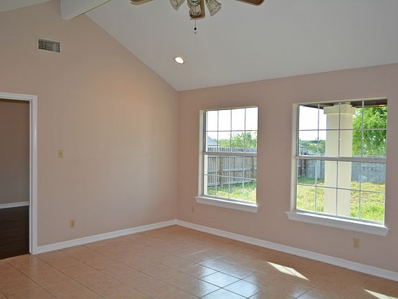 2nd image of 4414 Antler Crossing Ave
