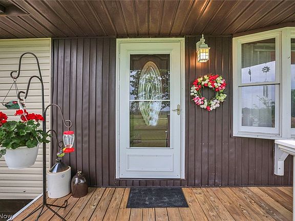 4th image of 795 Rustic Ridge Rd