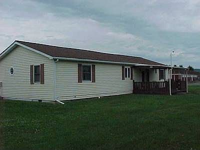 2nd image of 208 E Hemlock St