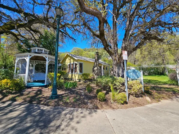 12454 The Plz, Clearlake Oaks, CA 95423