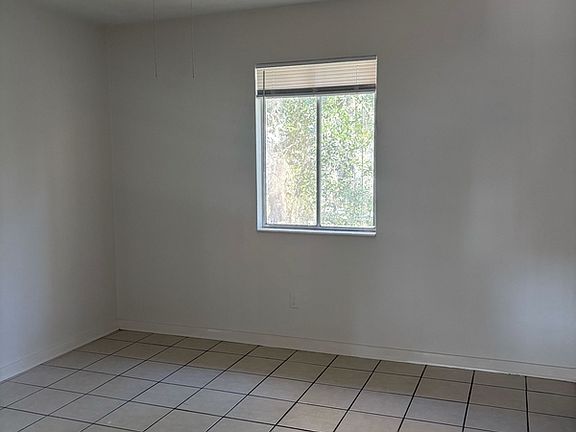 5th image of 207 Lovelace Dr #8