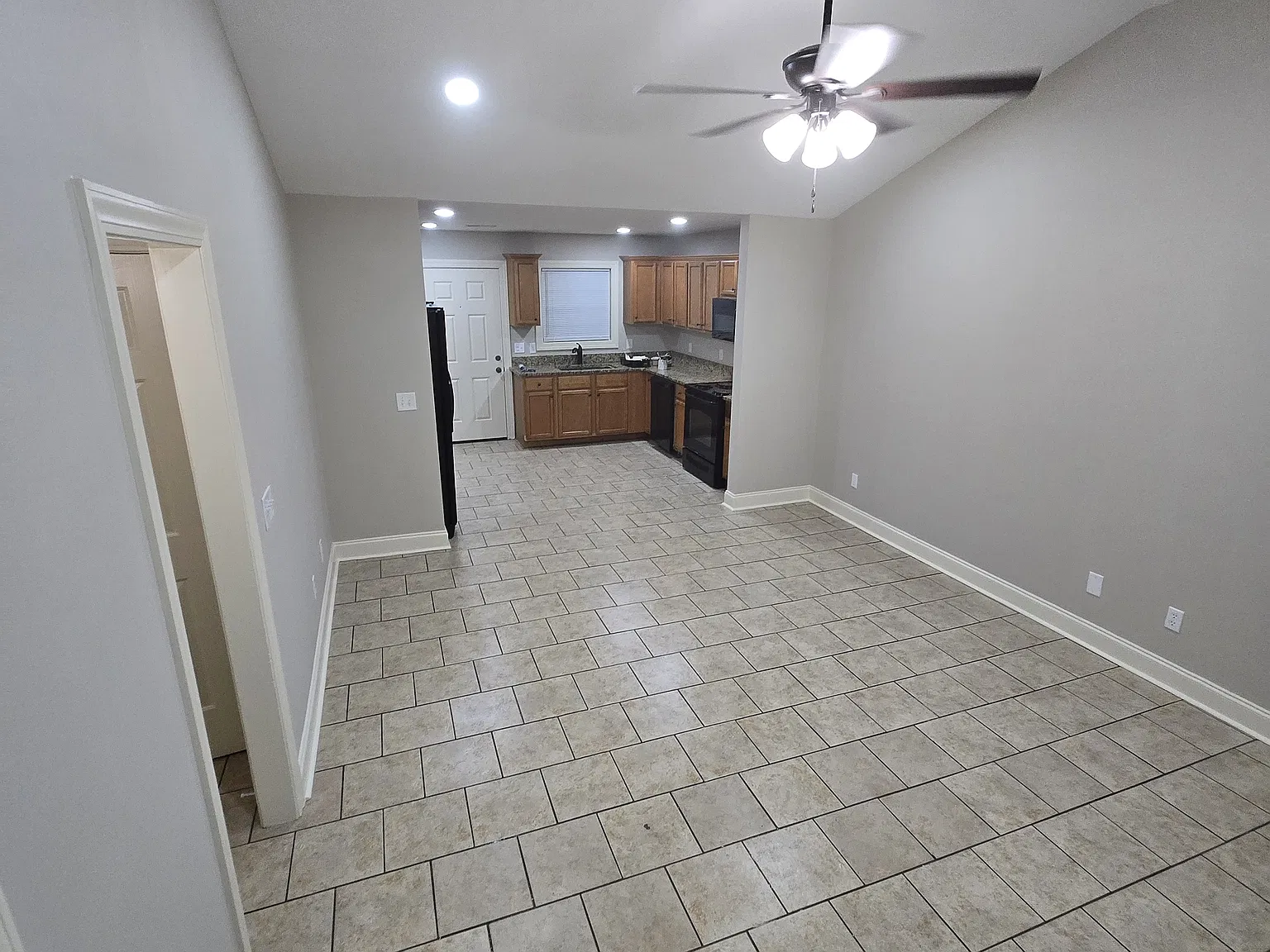1413 Allies Ct — Photo 4