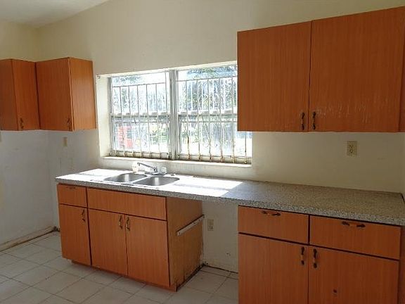 4th image of 792 NW 171st Ter