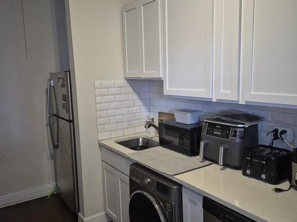 943-945 Judson Ave #45-1, Evanston, IL 60202