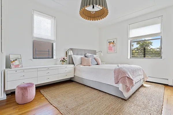 Sold by Compass | media 2