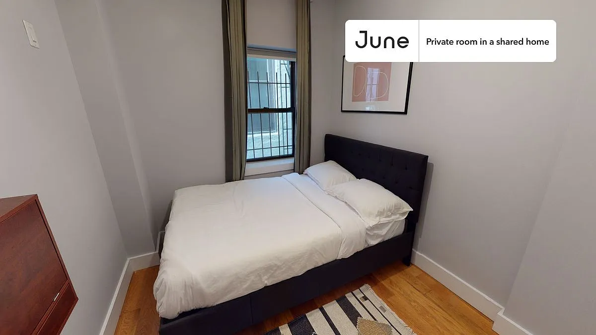 Building Photo - 1226 Bedford Ave #E