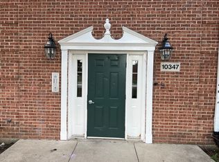 10347 Dearlove Rd APT 301, Glenview, IL 60025