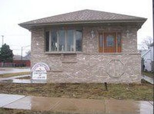5801 S Oak Park Ave, Chicago, IL 60638