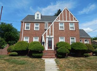 134 Douglas St, Hartford, CT 06114