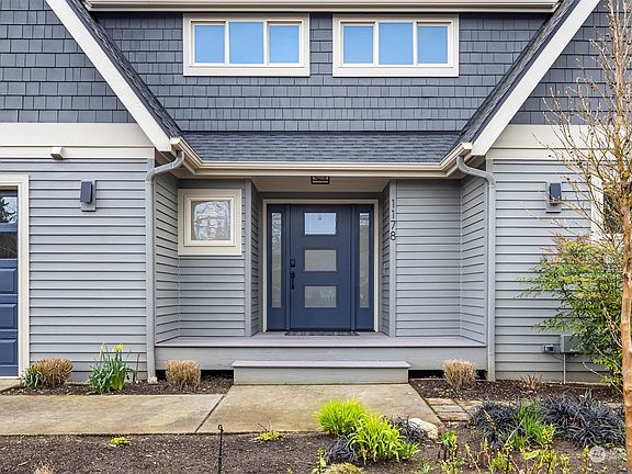 3rd image of 1178 Aaron Avenue NE