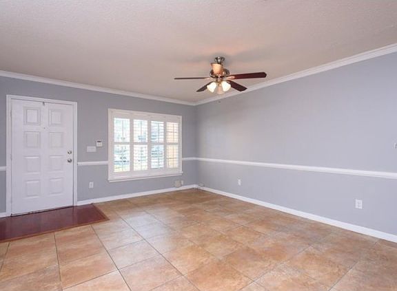 4th image of 2224 Fluorshire Dr