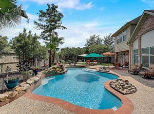 2803 Scarlet Oak Ct, Friendswood, TX 77546