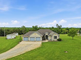 3635 SE 45th St, Berryton, KS 66409