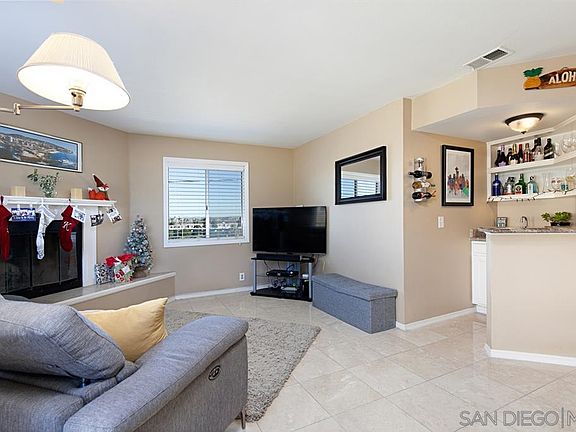 2nd image of 4380 Temecula St Unit 7
