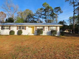 107 Lobingier Ave, Fitzgerald, GA 31750