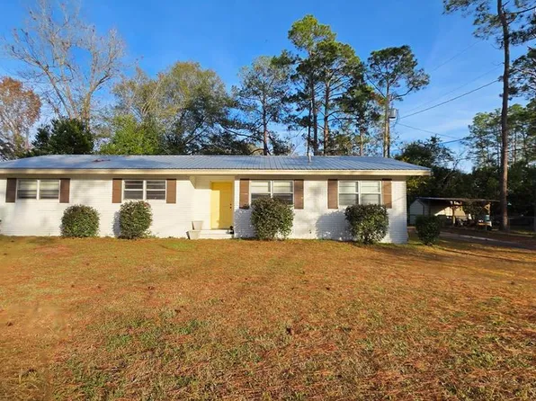 107 Lobingier Ave, Fitzgerald, GA 31750