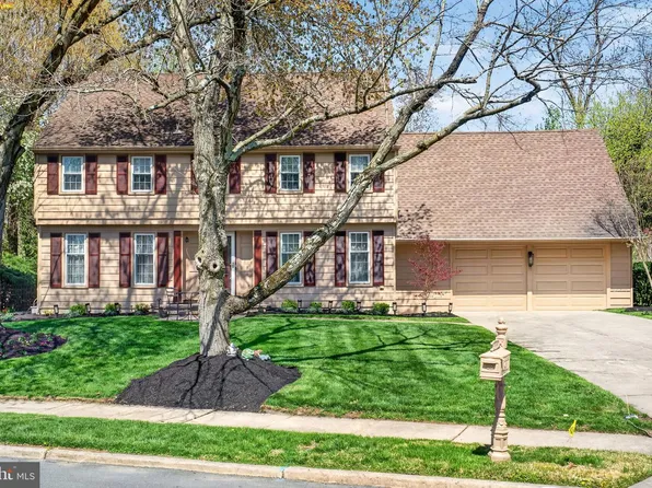 3 Rymill Ter, Cherry Hill, NJ 08003