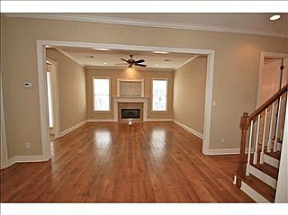 5th image of 4543 W Woodlawn Cir