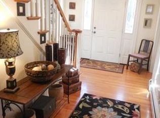 25 Hadley Rd, Merrimac, MA 01860