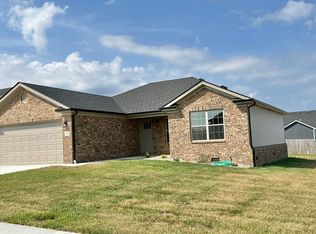 140 Stillwater Dr, Berea, KY 40403