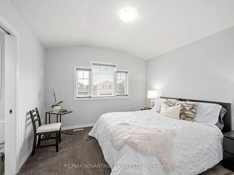 377 Beech St — Photo 24