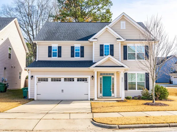 8065 Gilano Dr, Raleigh, NC 27603