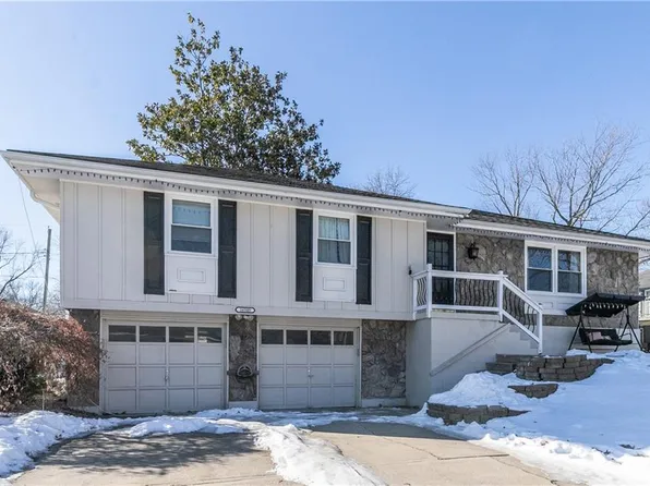 16505 E 29th St S, Independence, MO 64055