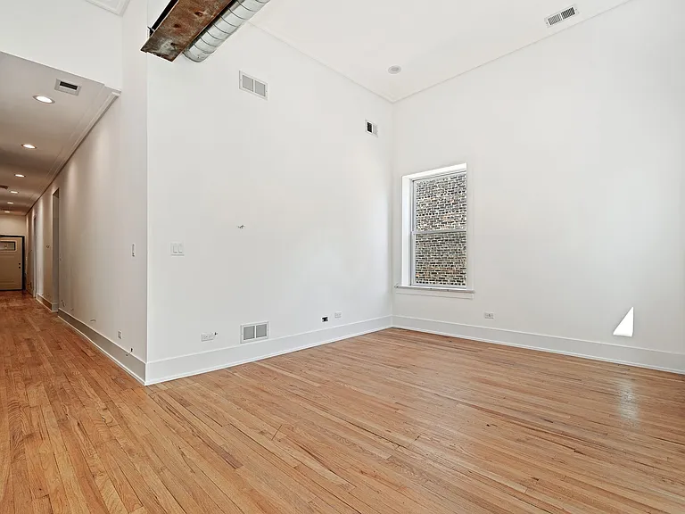1412 N Washtenaw Ave #3 — Photo 10