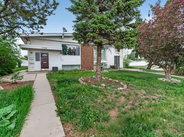 7304/7306 78th Ave NW, Edmonton, AB T6B 0C1