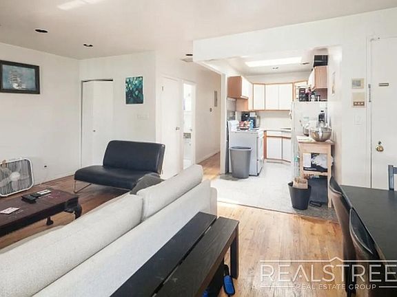 4th image of 283 Sackett St #4