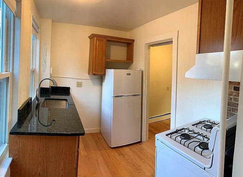1 bed, 360 sqft, $1,656 — Photo 1