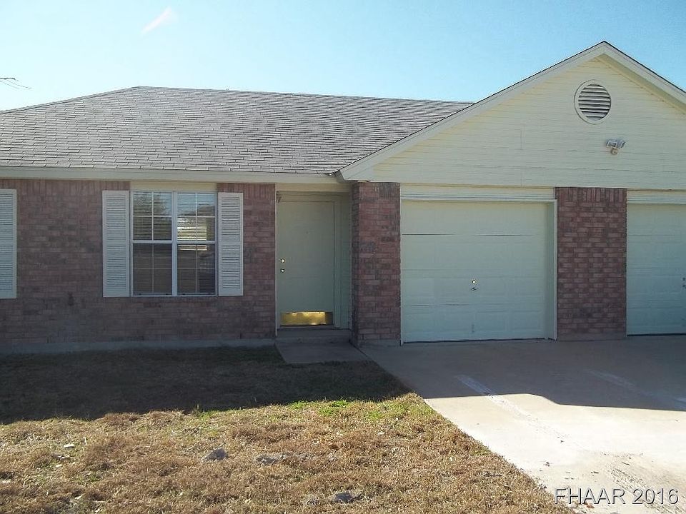 1st image of 139/141 Armadillo Ln