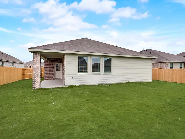 917 Dustwood Dr — Photo 18