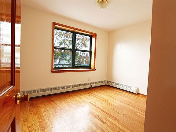 5th image of 9861 Corona Ave APT 3R