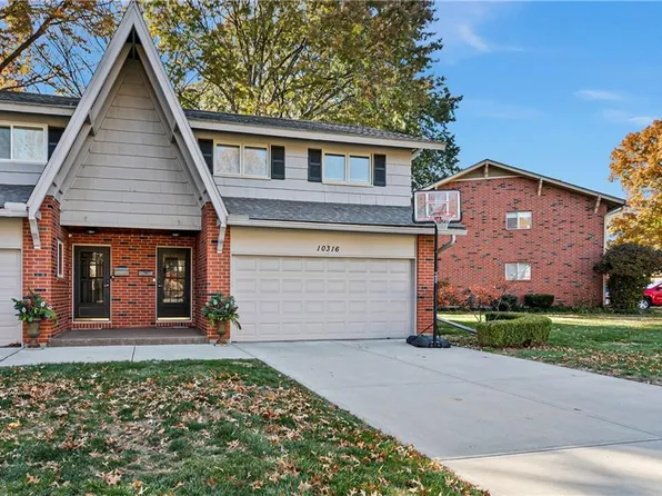 10316 Ash St, Overland Park, KS 66207