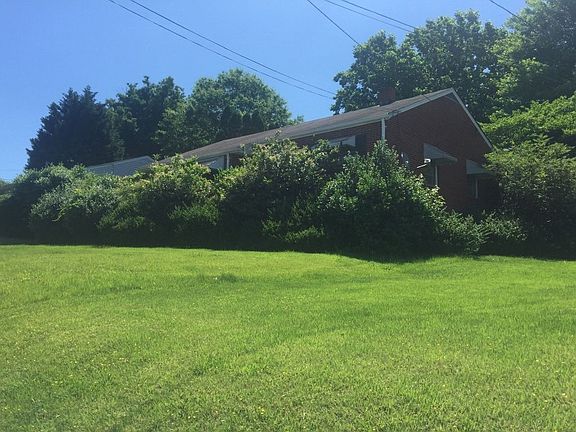 3rd image of 4520 Golf Park Dr