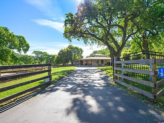 3rd image of 15 Wildwood Lane