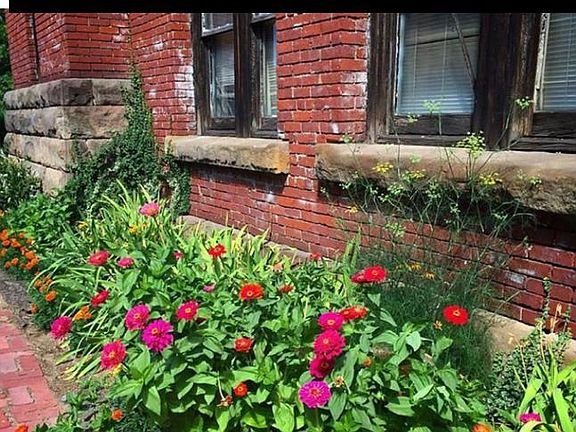 More of the summer color by your front door.