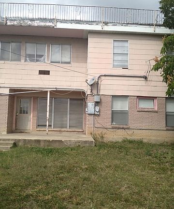 4th image of 850 N LINDA LOU DR