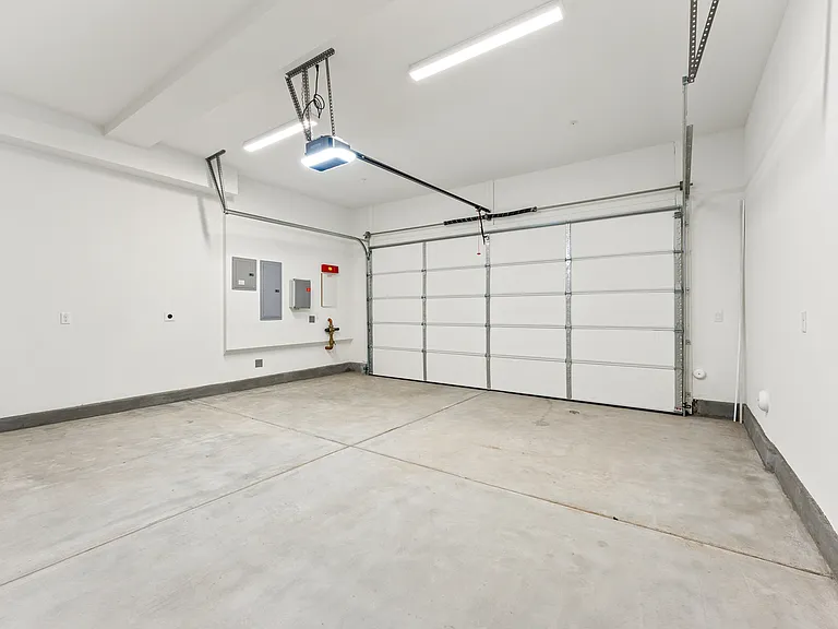 209 Stage — Photo 30