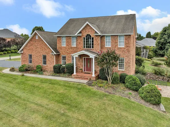 737 Scarlet Dr, Daleville, VA 24083
