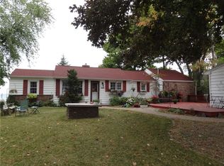 5357 Contant Ln, Williamson, NY 14589