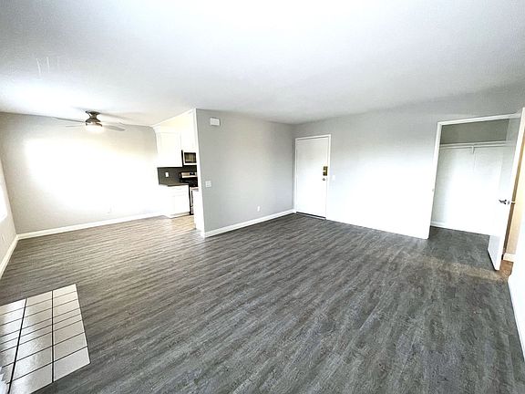 2nd image of 3445 Mentone Ave #106