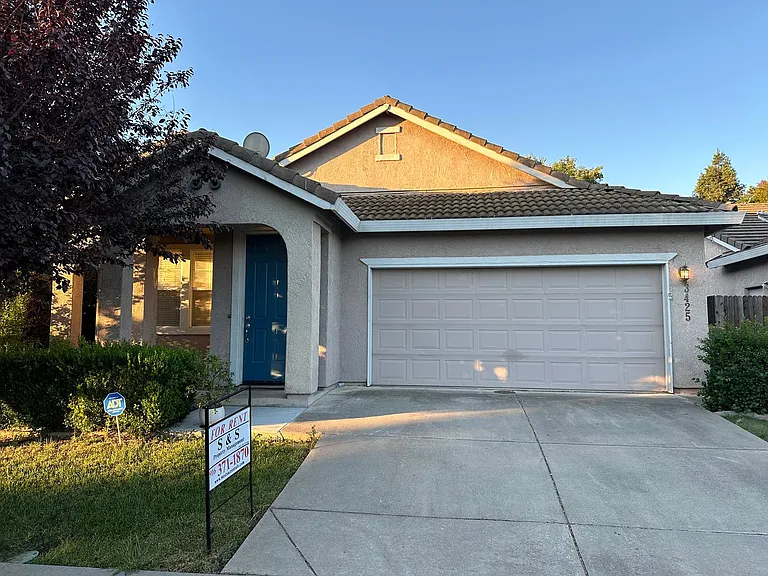 3425 China Hat Island Rd — Photo 1
