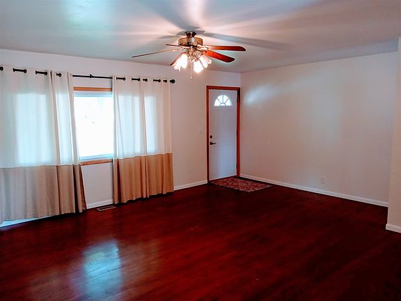 2nd image of 4816 Skye Ct