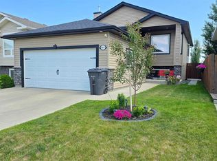 4817 W 7th St, Coalhurst, AB T0L0V2