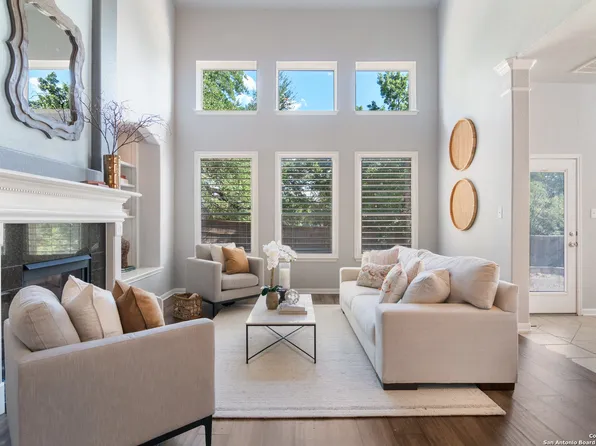 24818 Cloudy Crk, San Antonio, TX 78255