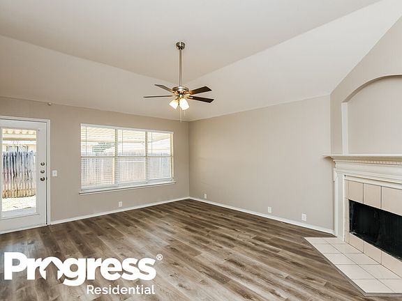 3rd image of 8515 Auburn Dr