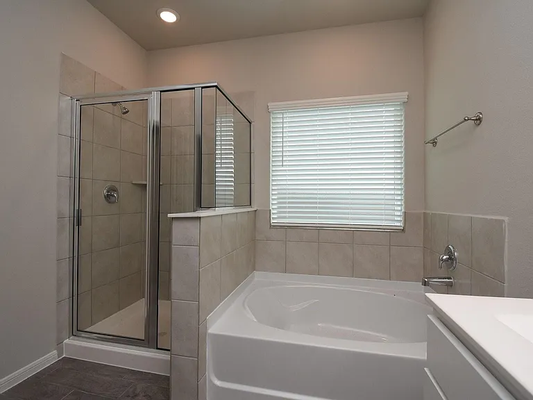 2128 Port Jackson Dr — Photo 34